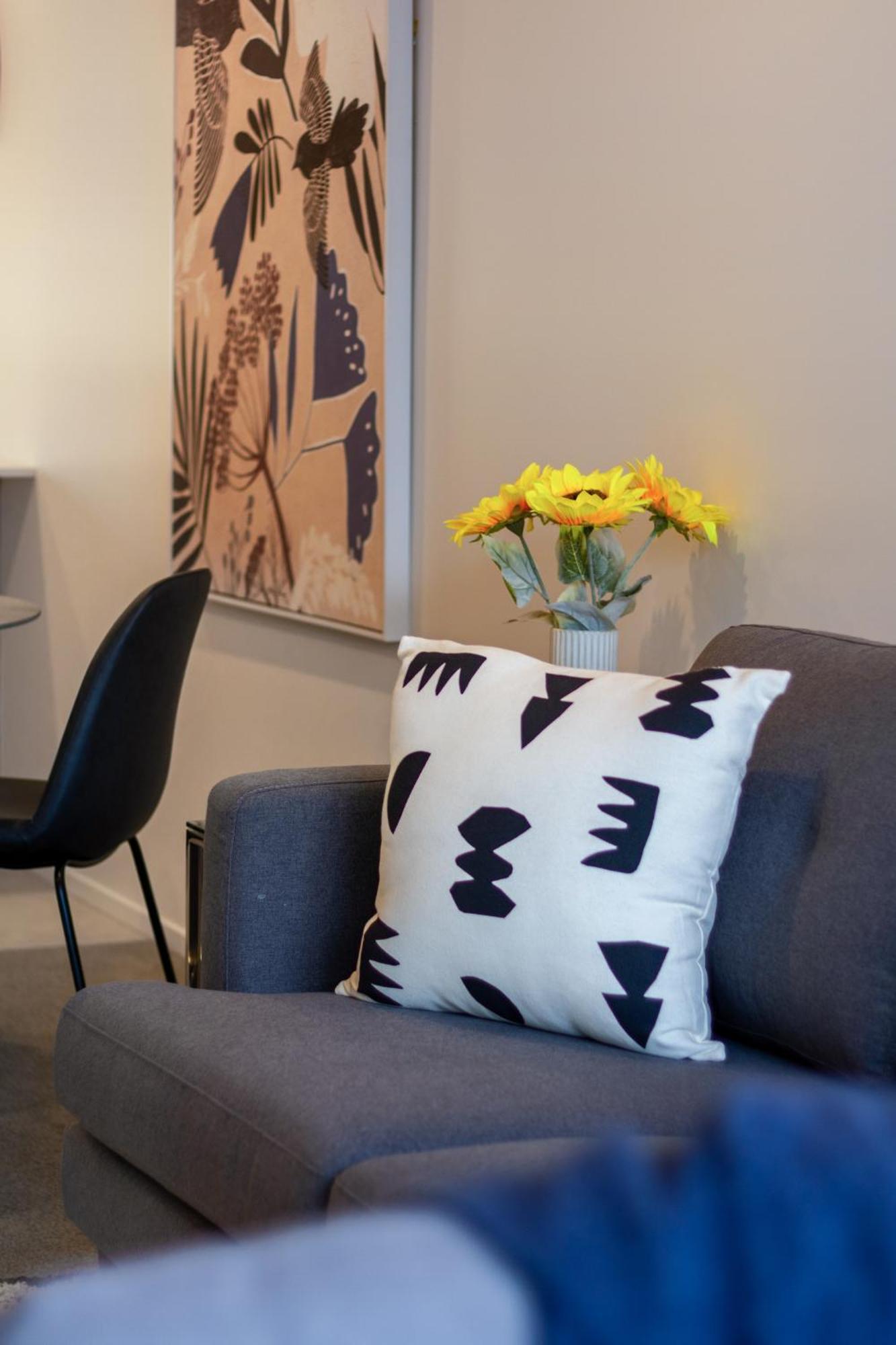 City Lights Retreat With Carpark 2 Bed 2 Bath Christchurch Exteriér fotografie